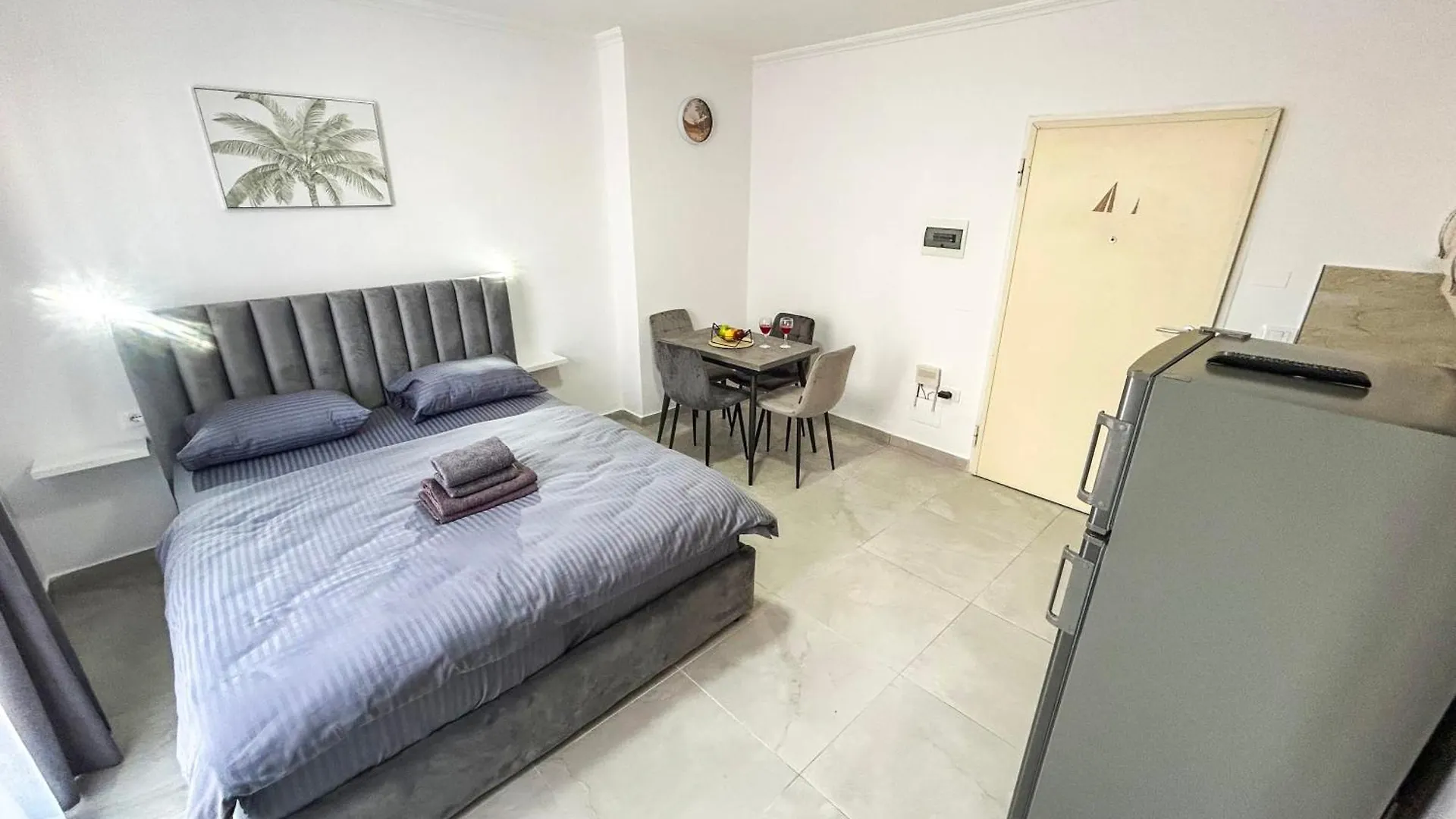 Garsoniere 1076 Apartment Durres
